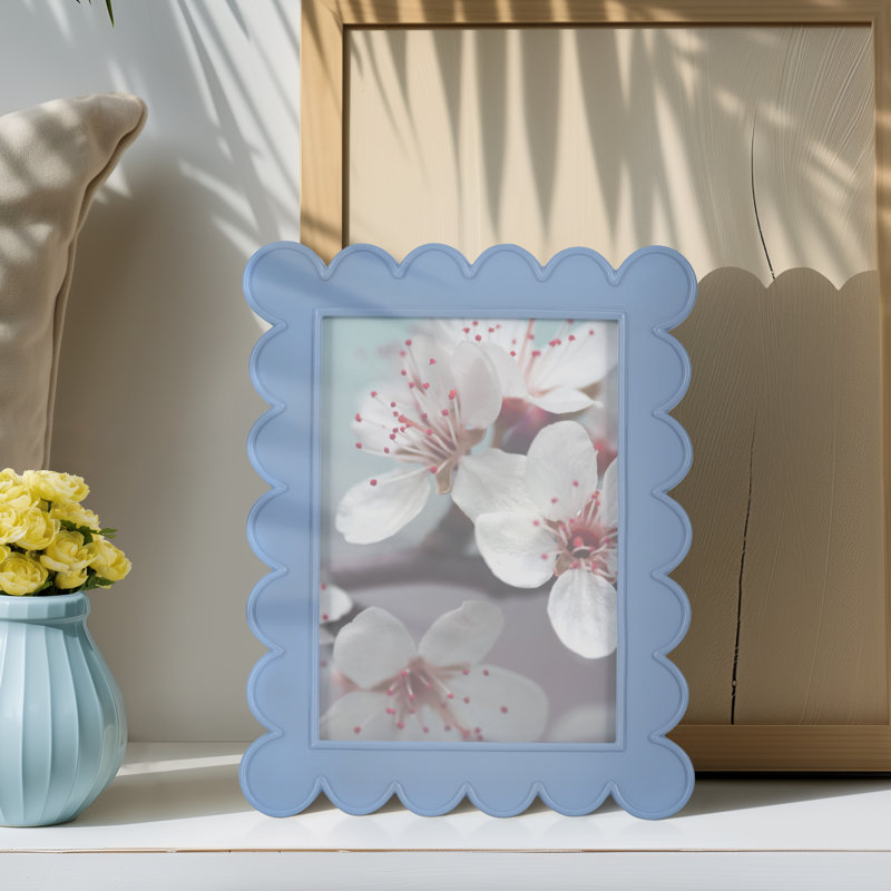 Decorative Resin Photo Frame with Scalloped Edges and Glass Front, Classic Rectangular Design, Built-In Stand, Durable Polyresin Construction with Paper Backing for Secure Display and Timeless Appeal