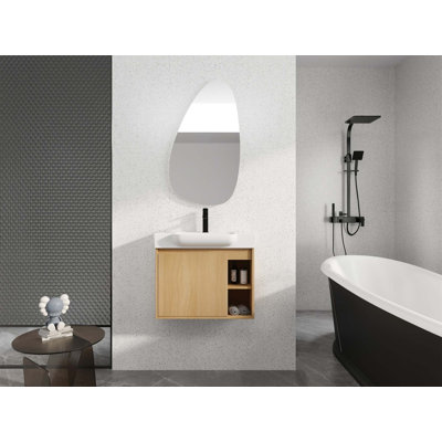 Meuble-lavabo mural de 28 po avec lavabo en céramique, porte à fermeture en douceur et tablettes ouvertes pour un rangement efficace
