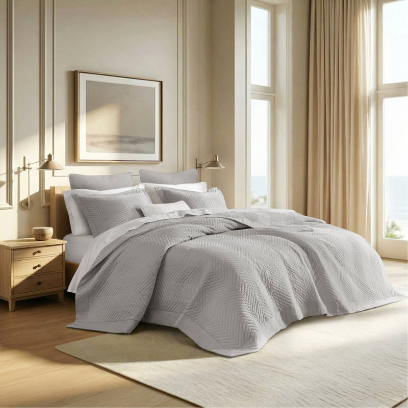 3 Piece Cotton Quilt Set Light Gray, King Quilt + 2 Shams