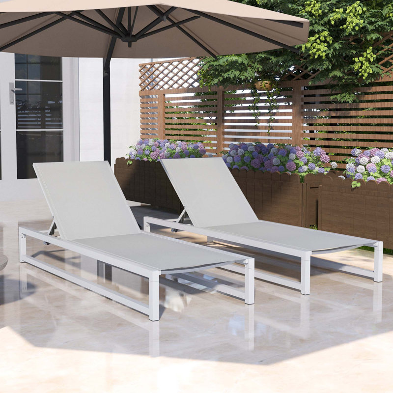Chaise longue d'extérieur réglable à 5 niveaux 2 pièces, structure en aluminium durable et filet Textilene