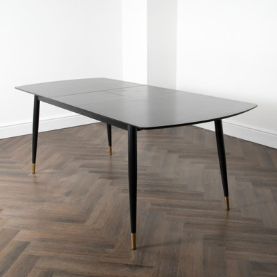 Bonar 6 - Person Dining Set
