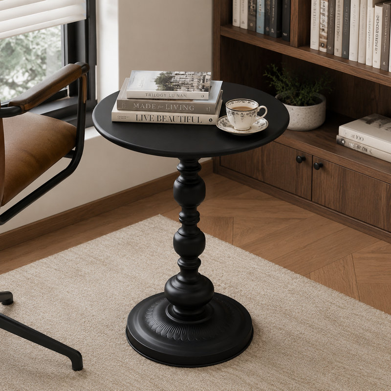 Table de bout à piédestal vintage en fer avec finition noir givré, table d'appoint rétro pour le salon, la chambre à coucher, le patio et les petits espaces