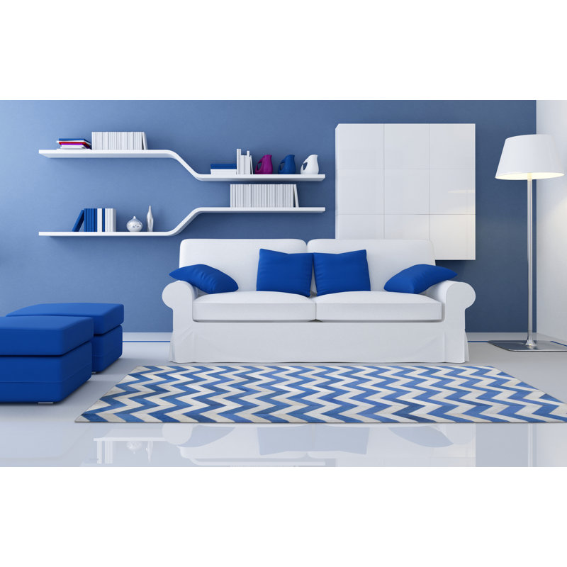 Area Cowhide Chevron Area Rug in Blue/Cream, Rectangle 4' x 6'