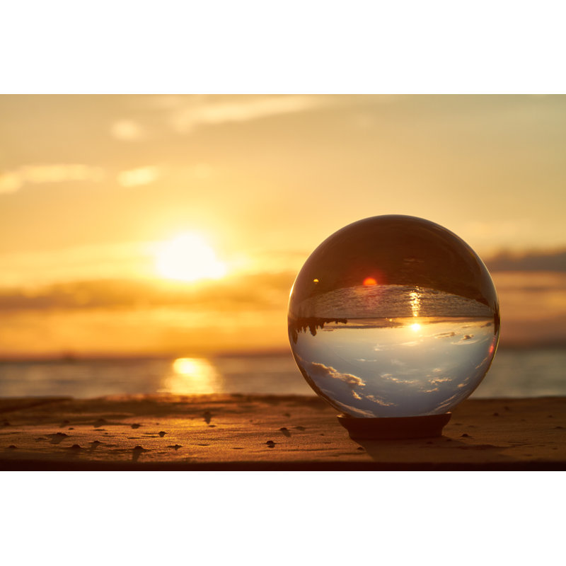 Boule de cristal - reproduction sur toile tendue, H 8 po x l 12 po x P 1 po