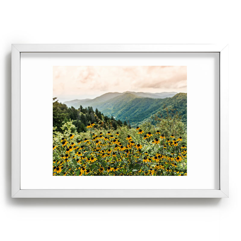Loon Peak®, parc national des Smoky Mountains par Nature Magick, reproduction d'art encadrée, cadre blanc, 13 po x 19 po