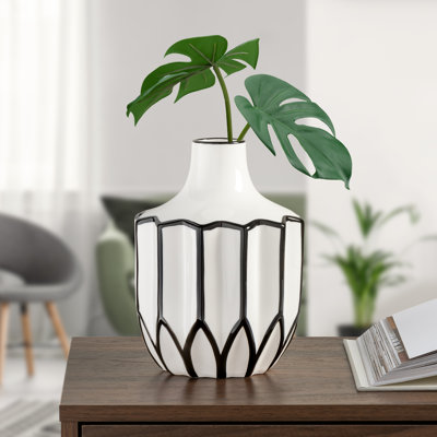 Vase de table Irizarry