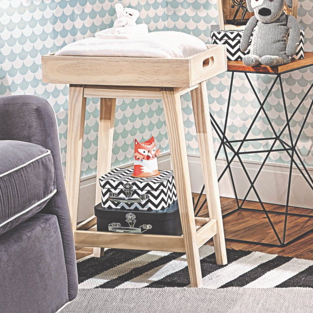 Alidia Solid Wood Tray Top End Table, Natural Washed