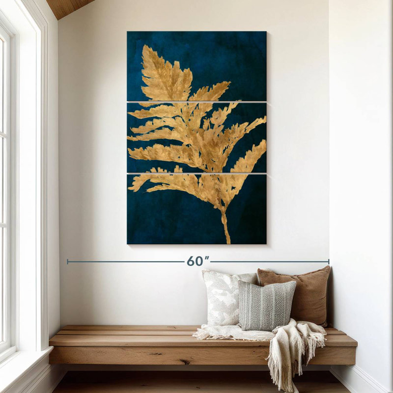 Harnek, feuilles d'or sur bleu marine I, H 50 po x l 32 po