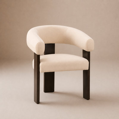 Chaise rembourrée moderne avec pieds en bois massif