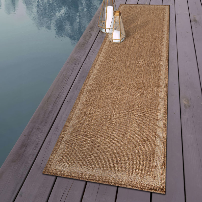 Tapis tissé plat intérieur / extérieur de style jute sable / naturel Scallop Border, Sable, Tapis de couloir 2 pi 3 po x 8 pi