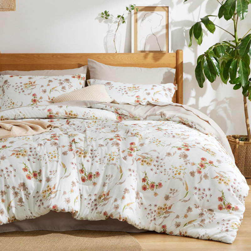 Bedsure Reversible Botanical Comforter Set, Queen Comforter + 6 Additional Pieces