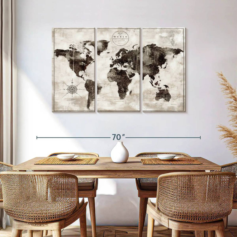 Carte du monde rustique Aliaz en noir et blanc, H 36 po x l 57 po