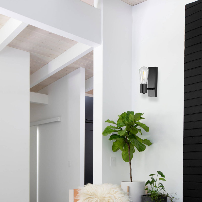 Armed Sconce