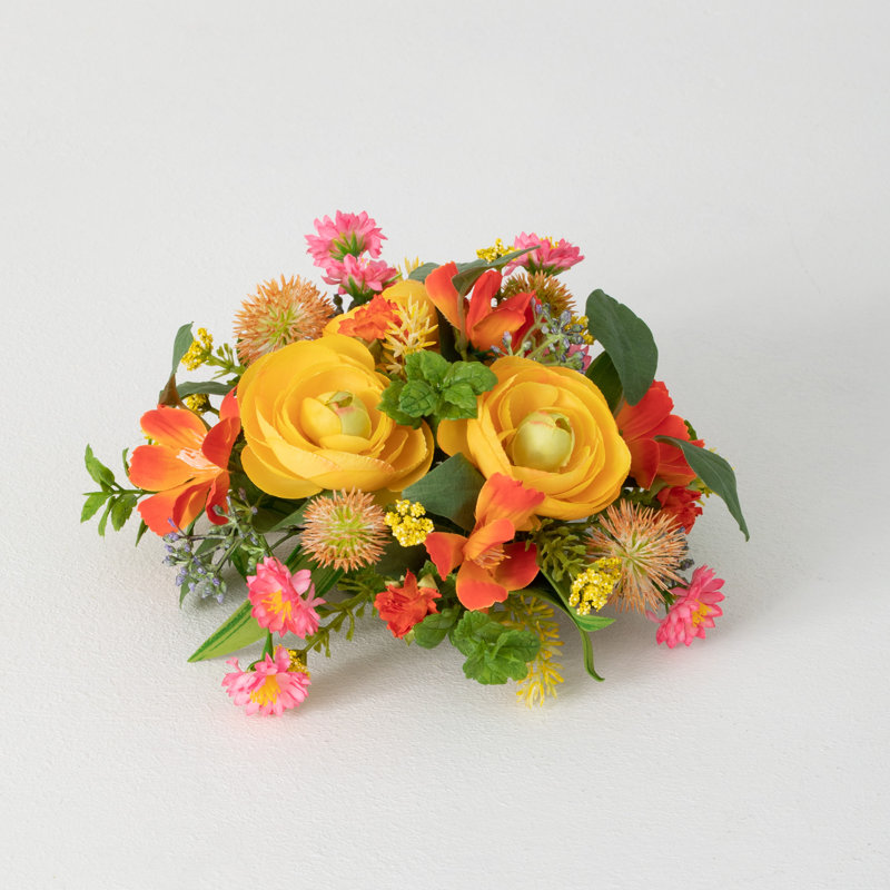 Mcpeak Fabric Ranunculus Arrangement