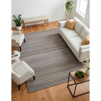 Rudra Area Rug in Beige/Ivory