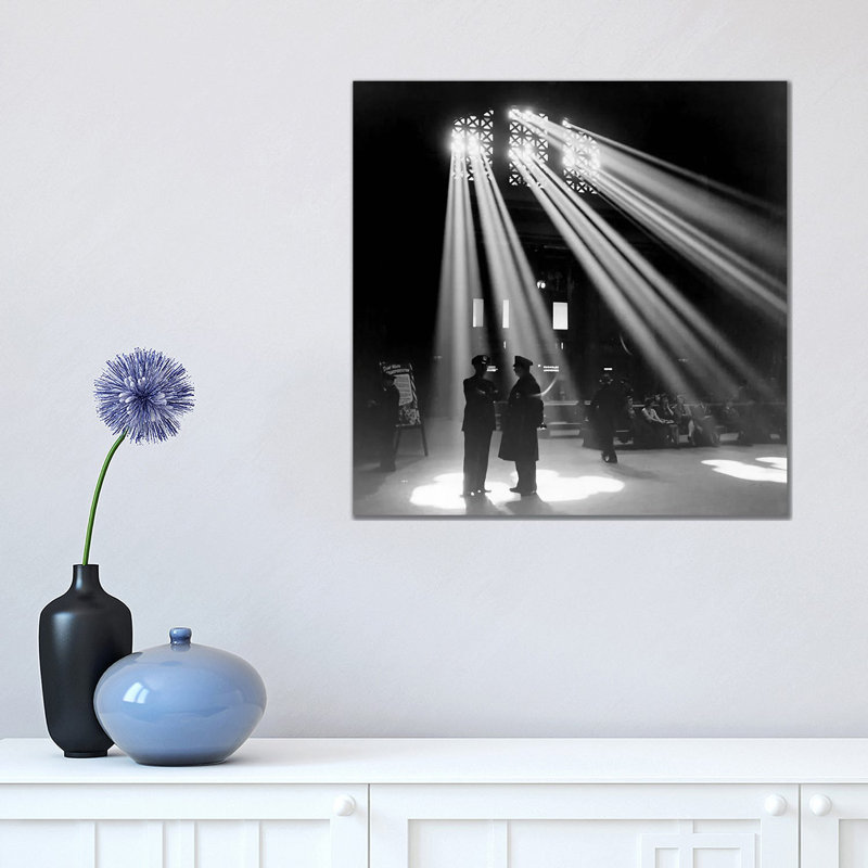 Chicago Union Station by Jack Delano - Wrapped Canvas Print, 45.72 cm H x 45.72 cm W x 3.175 cm D