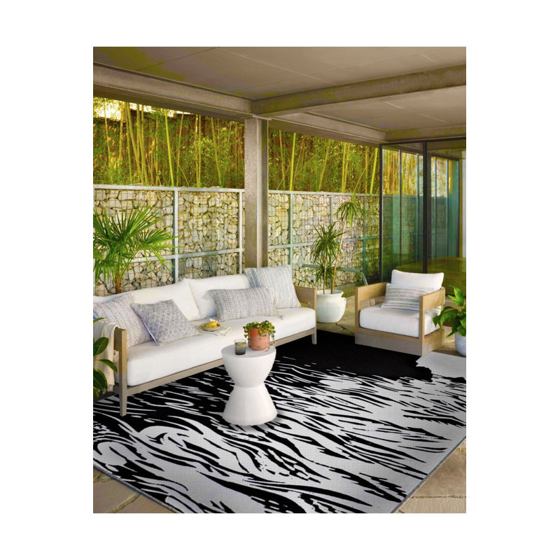 Tapis décoratif à rayures Black Sea, Sous-tapis rectangulaire 2 pi 6 po x 4 pi 11 po