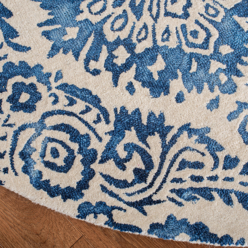 Oakton Hand Tufted Wool/Cotton/Latex Damask Rug in Blue/Ivory, Round 7'