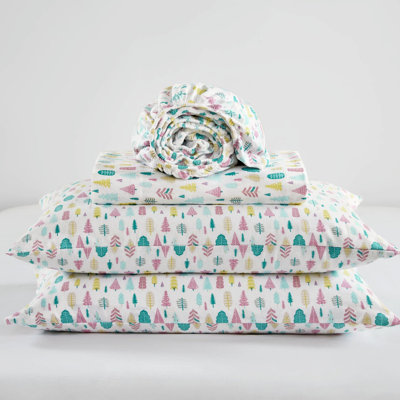 4 Pcs Queen Cotton Flannel Sheet , White Holiday Trees Design, Fully Elasticized Fitted Sheet, Machine Washable, , Includes All Sheets Comes With Accessories