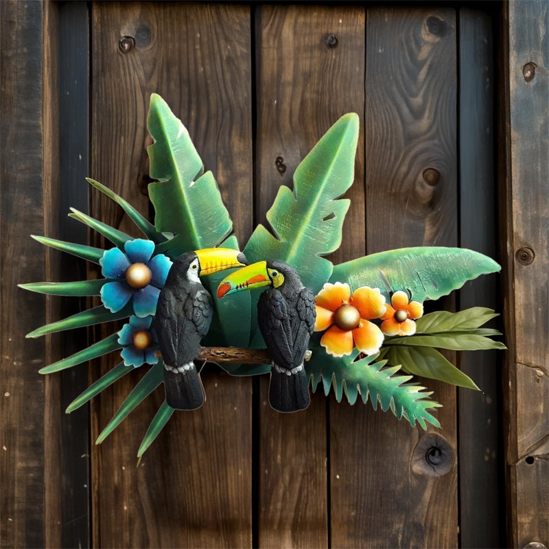 Décoration murale peinte en étain toucan