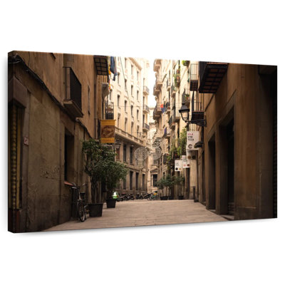 Sirci, Espagne, allée, bâtiments