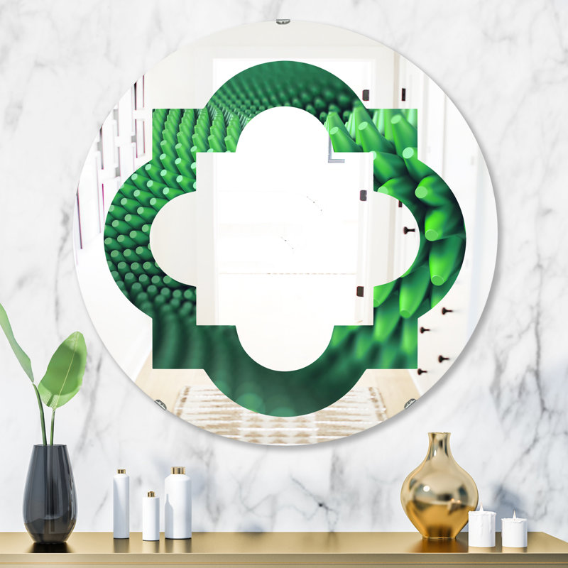 Miroir mural quadrilobe éclectique sans cadre, H 23,6 po x l 23,6 po