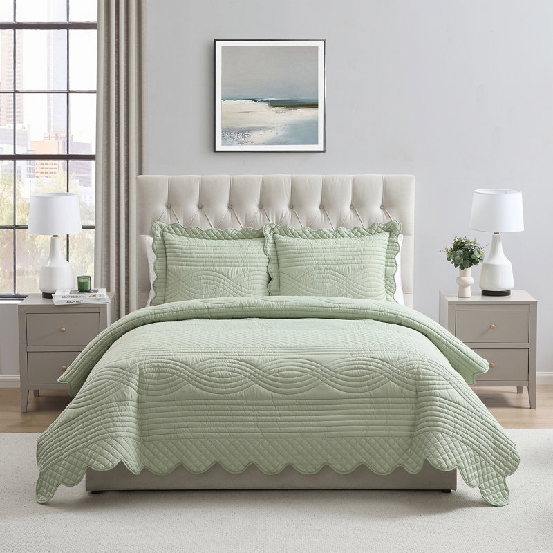 VCNY Home Scallop Microfiber Quilt Set, Twin, Twin Quilt + 1 Standard Sham, Green