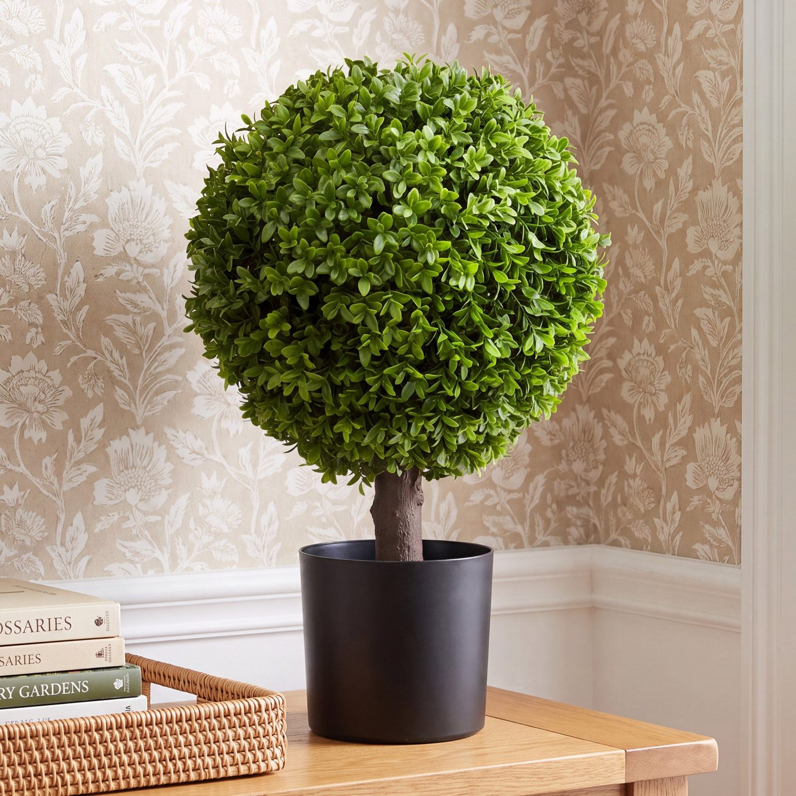 20'' Faux Boxwood Topiary