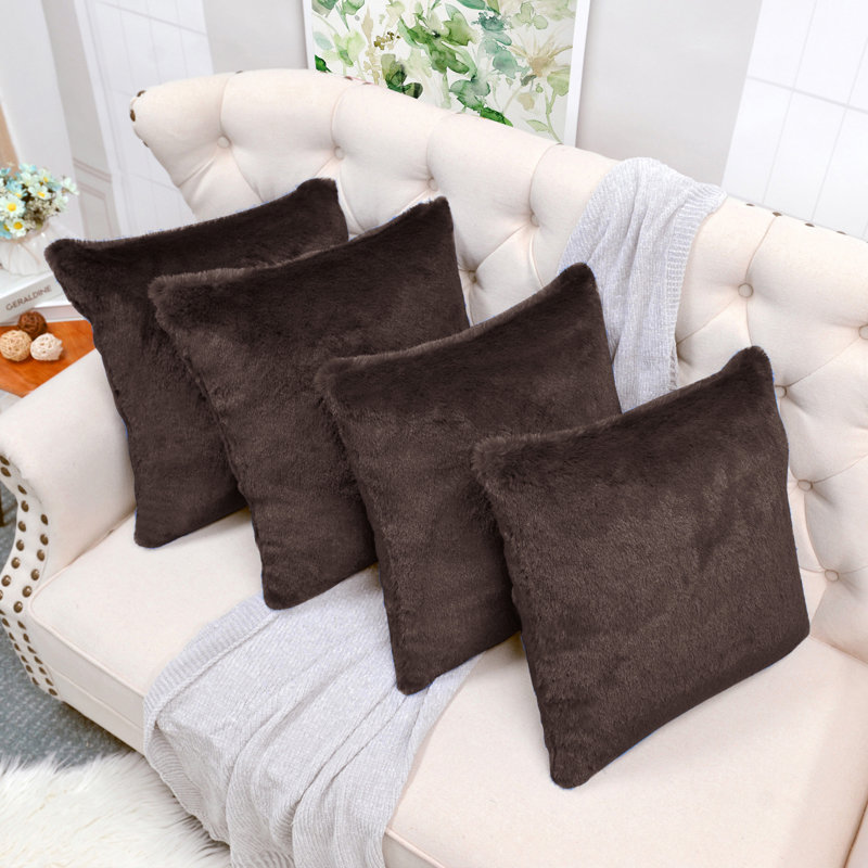 Housse de coussin réversible en fausse fourrure, Carafe