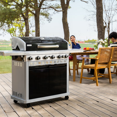 Grand 740 po. Barbecue au gaz avec corps émaillé et réservoir de propane intégré