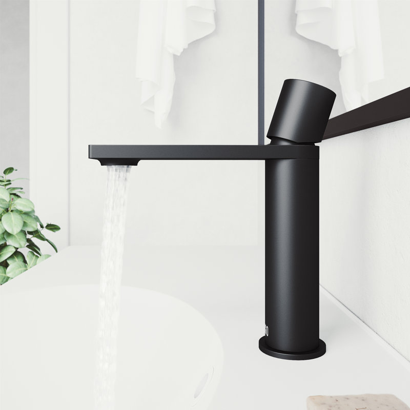 Robinet de salle de bain un trou à poignée simple H 7 po Halsey, Noir mat