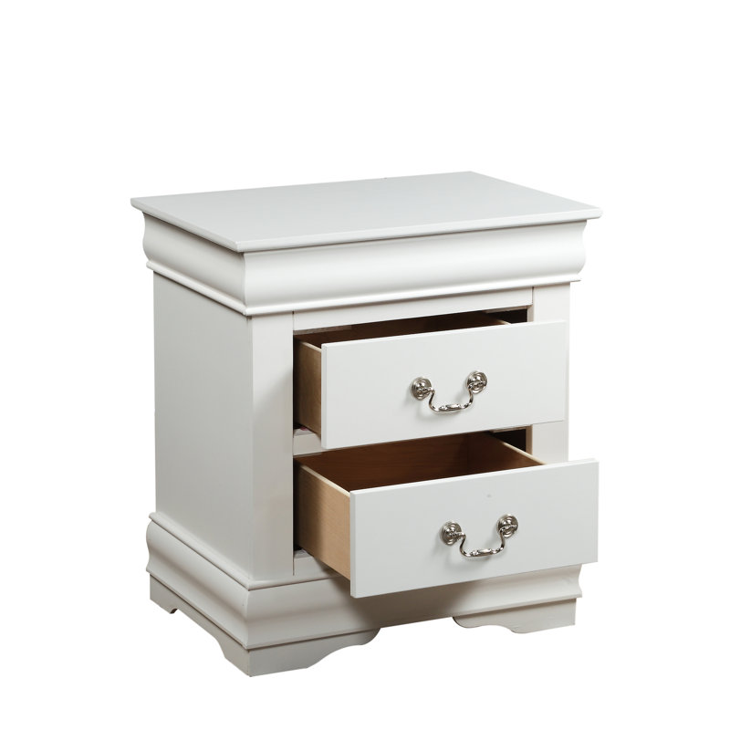 Table de chevet blanche à finition blanche: pratique et tendance pour une chambre à coucher blanche élégante: organisez vos articles