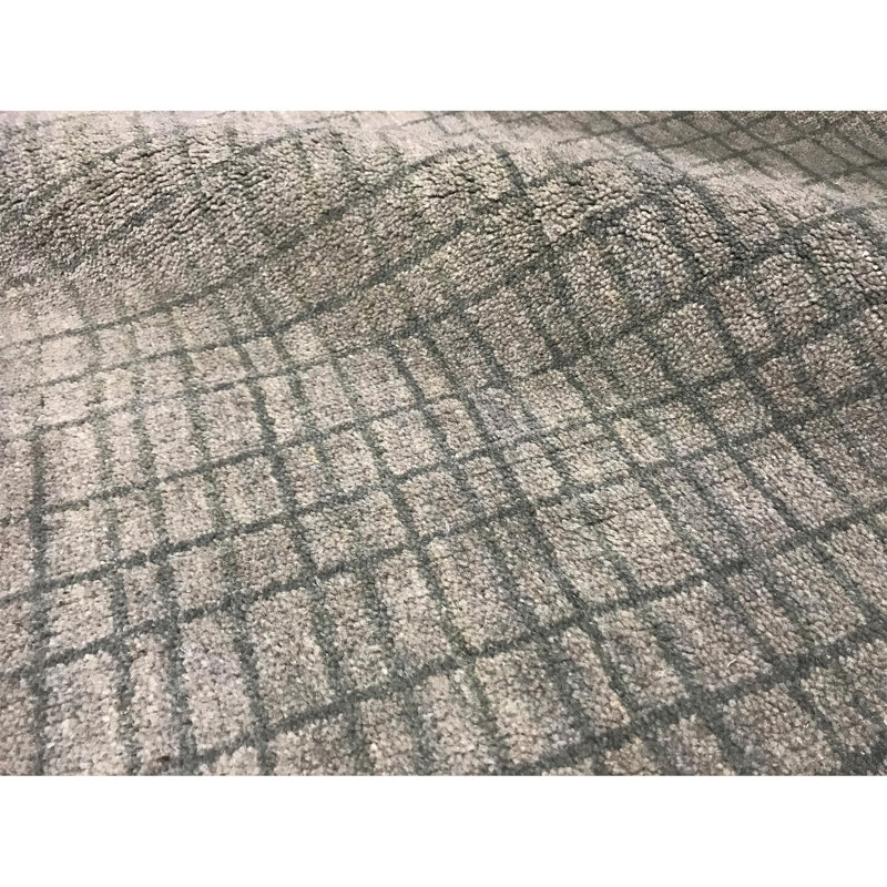 Geometric Area Rug in Gray, Rectangle 8'1" x 10'