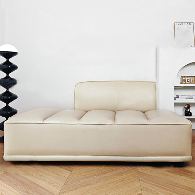 Spacious Bedroom Faux Leather Indoor Chaise Lounge