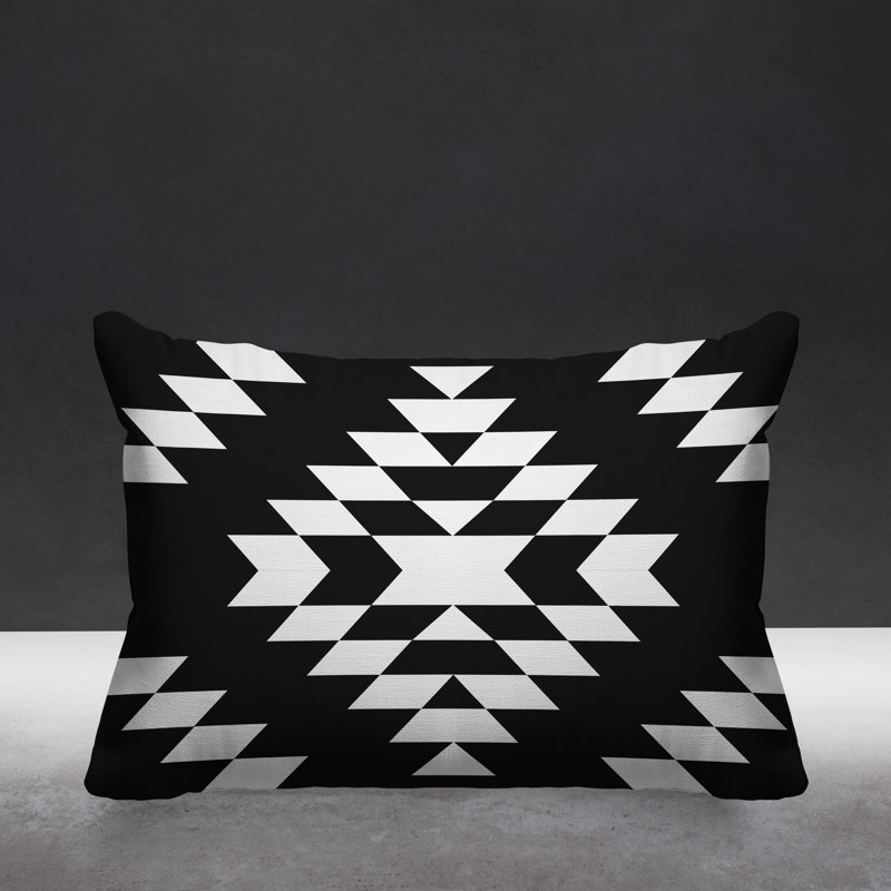 Coussin intérieur / extérieur Chantico Southwestern, 19 po x 19 po, Noir, Carré