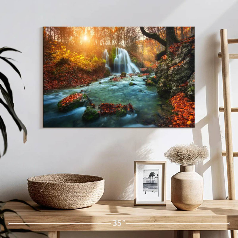 Cascade de la forêt automnale d'Alvord, H 16 po x l 24 po
