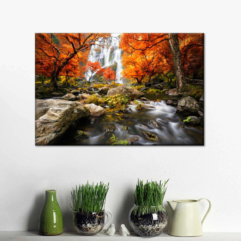 «Stunning Autumn Waterfall», reproduction sur toile, H 8 po x l 12 po x P 1 po