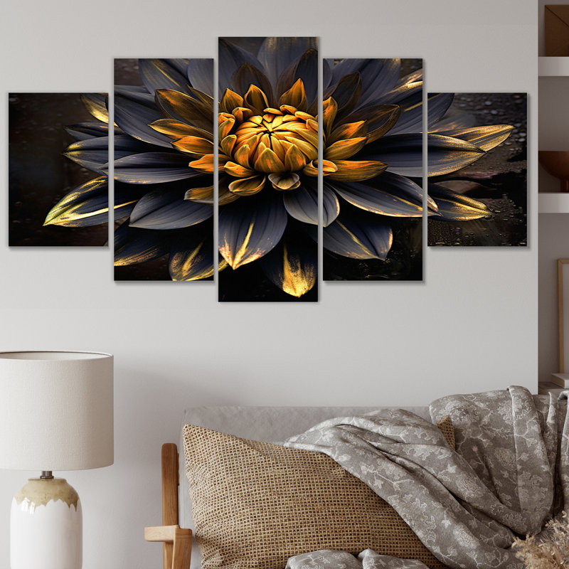 Traditional Plants & Flowers Wall Decor on Metal
