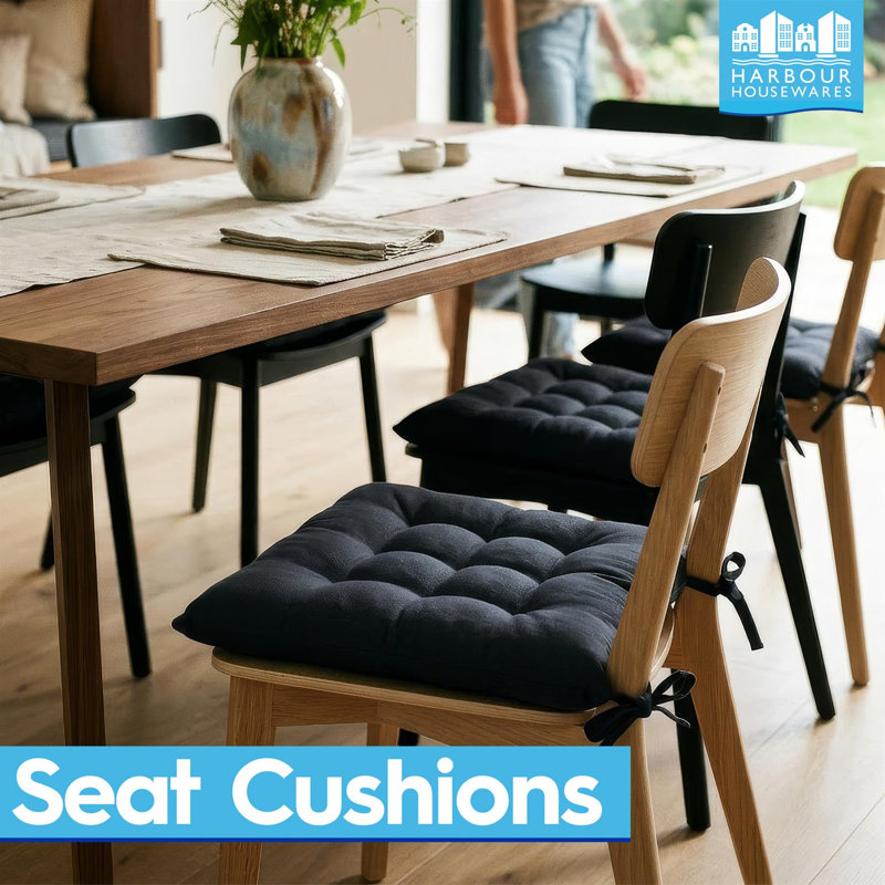 Comfortable Square Chair Seat Pad – Upgrade dining chairs, kitchen seating and garden furniture with this 40 x 40cm chair cushion, combining comfortable padding with contemporary styling for versatile use across indoor and outdoor seating areas.