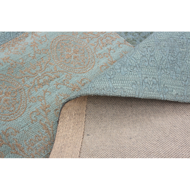 Vivianne Chenille Oriental Indoor Rug