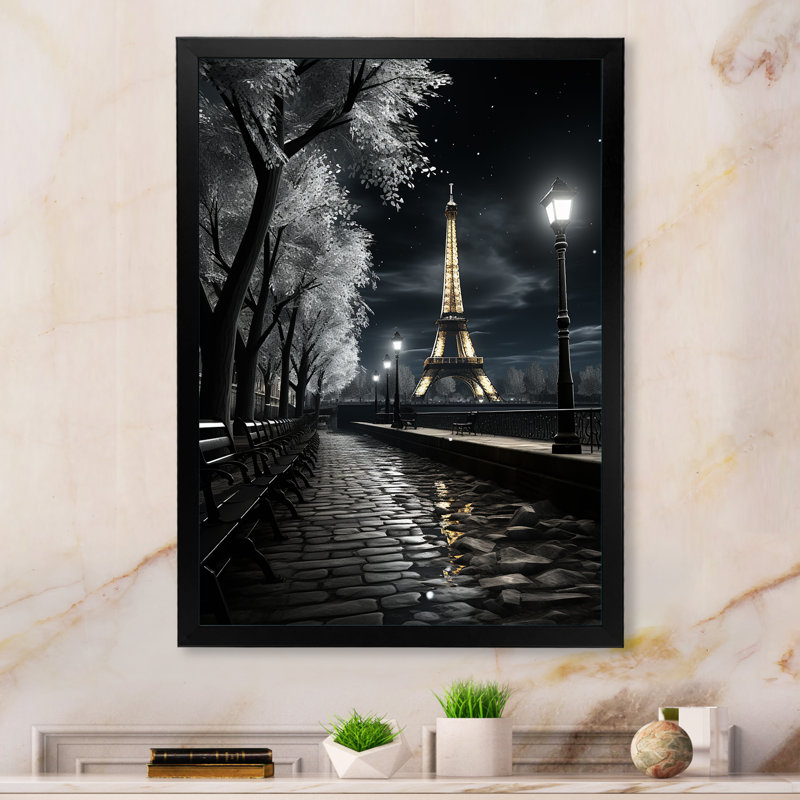 «Parisian Moonlit Night II», reproduction sur toile, H 44 po x l 34 po x P 1,5 po, Cadre flottant brun