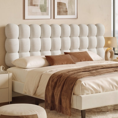 Tête de lit rembourrée en tissu Damerius Cloud