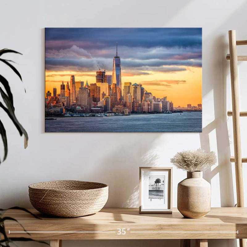 Sireci NYC Financial District, 16" H x 24" W