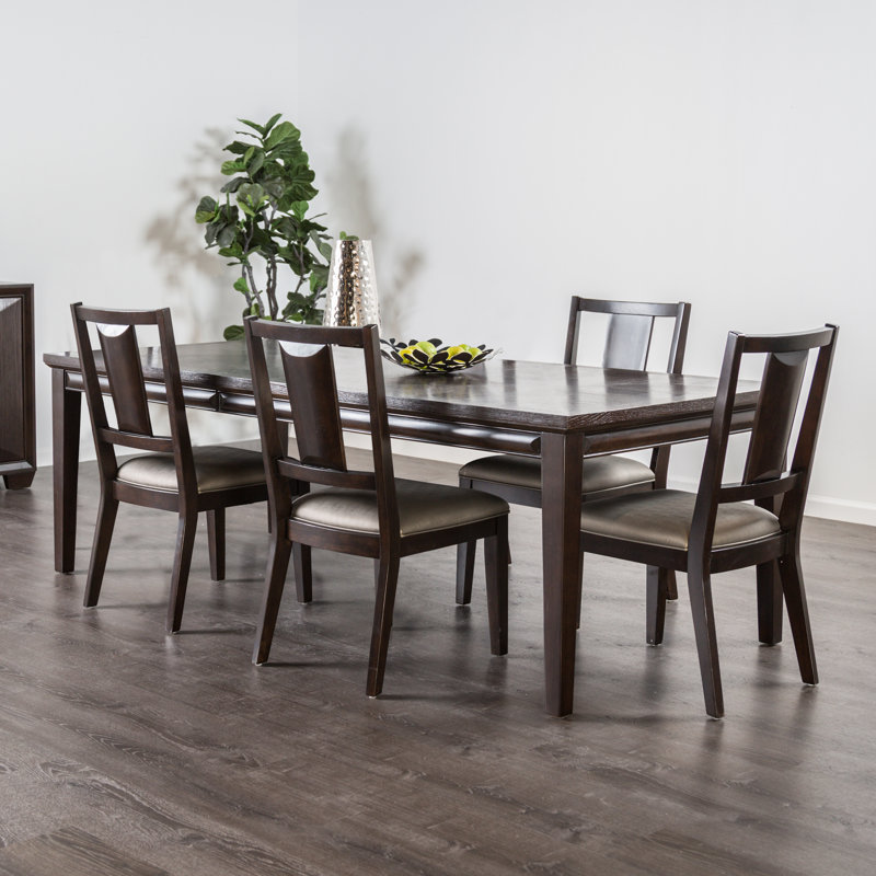 Ensemble de table de salle à manger Athlyn, Brun, Ensemble de cinq pièces : table, quatre chaises