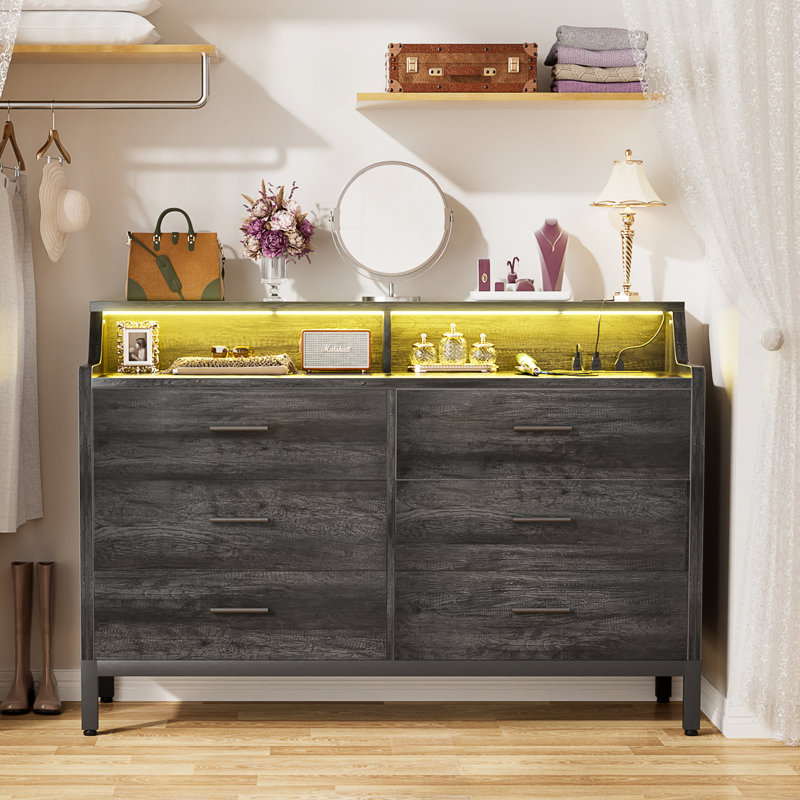 Montmarte Wooden 6 Drawers Dresser with Power Outlet, Chest of Drawers with LED Light, Modern Dresser Organizer, Gray