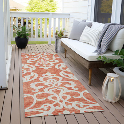 Chayden Washable Damask Indoor / Outdoor Rug