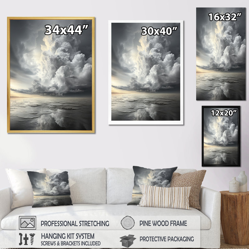 Coastal Clouds Majestic Overcast - Clouds, reproduction sur toile, H 32 po x l 24 po x P 1 po, Cadre flottant doré