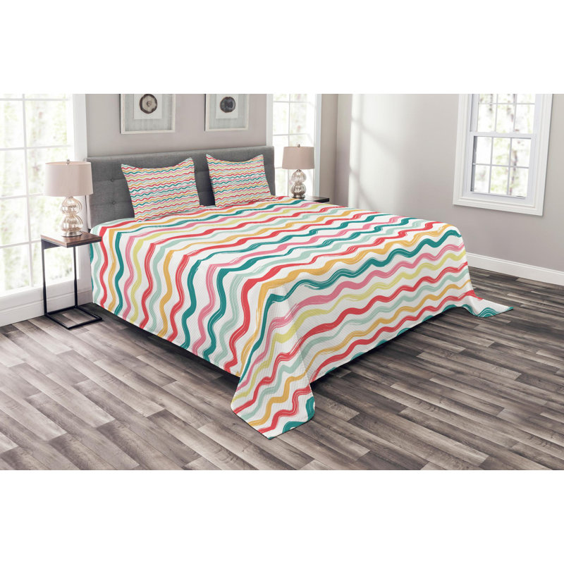 Modern & Contemporary Chevron / Zig Zag Coverlet, King Coverlet + 2 Shams