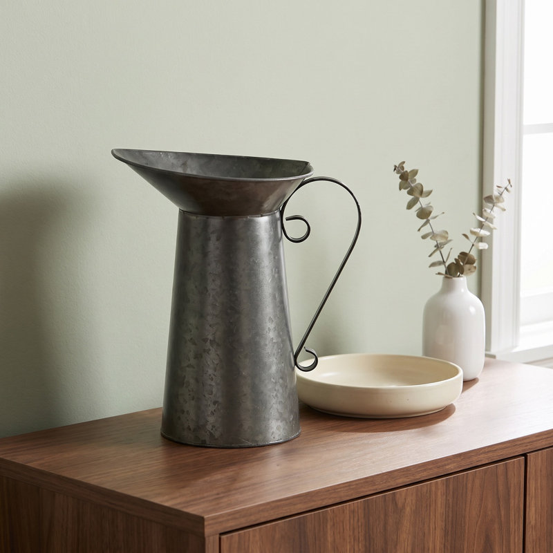 Brienne Table Vase 1