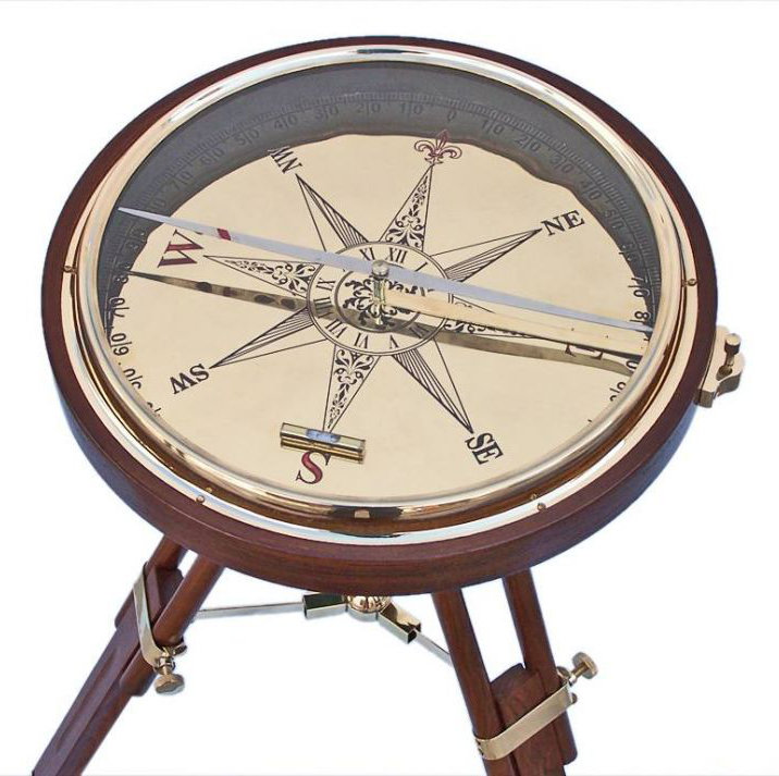 Table de bout Yasmine Compass, Laiton couleur bois